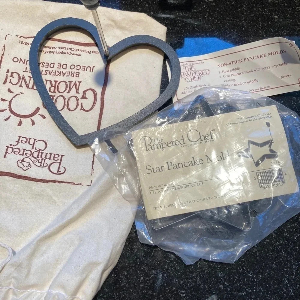 Pancake molds heart and star pampered chef